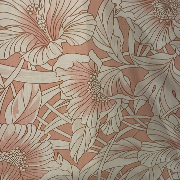 100% Silk Tommy Bahama dress - Picture 6 of 12